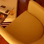 Zurich Hotel *