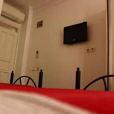 Zurich Hotel *